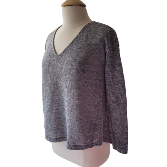 Aeropostale Large Gray Metallic Drop Shoulder Long Sleeve High Low VNeck Sweater - Picture 3 of 7